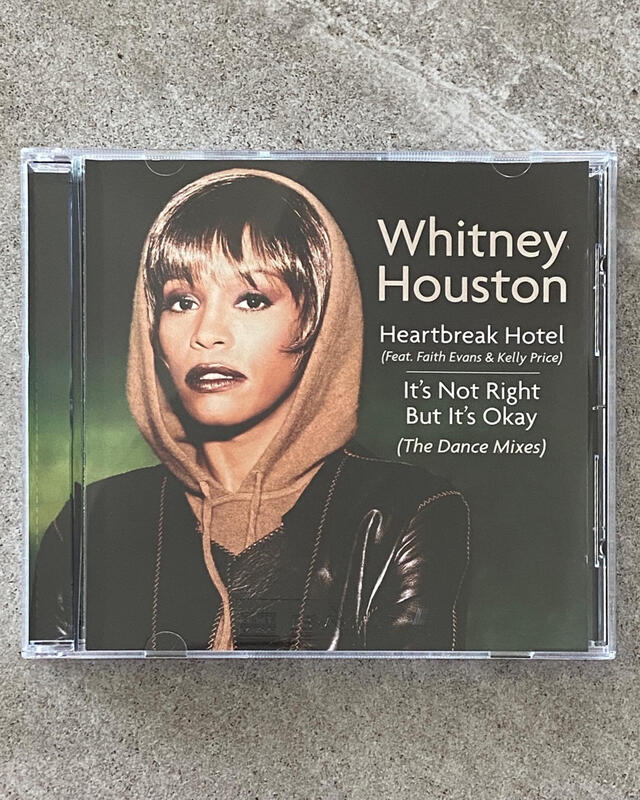 Whitney Houston Heartbreak Hotel It S Not Right But It S