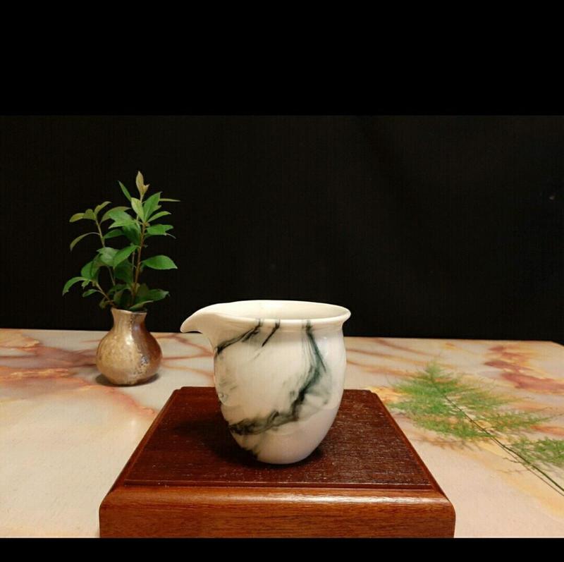 磁茶海~精美景德名瓷公道杯茶海約200cc，全新品。