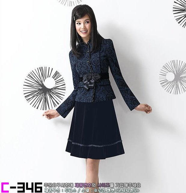 9成新韓國進口緹花荷葉邊深藍色套裝長袖外套絨布及膝裙