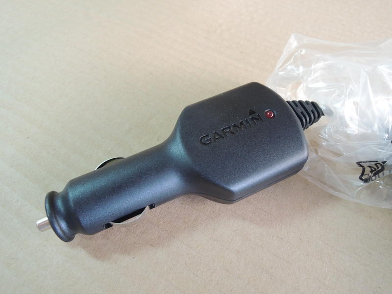 〈缺貨中請勿下標〉Garmin Nuvi GPS 行車記錄器 車充 車用充電器 彎頭 Mini USB 2A [B16]