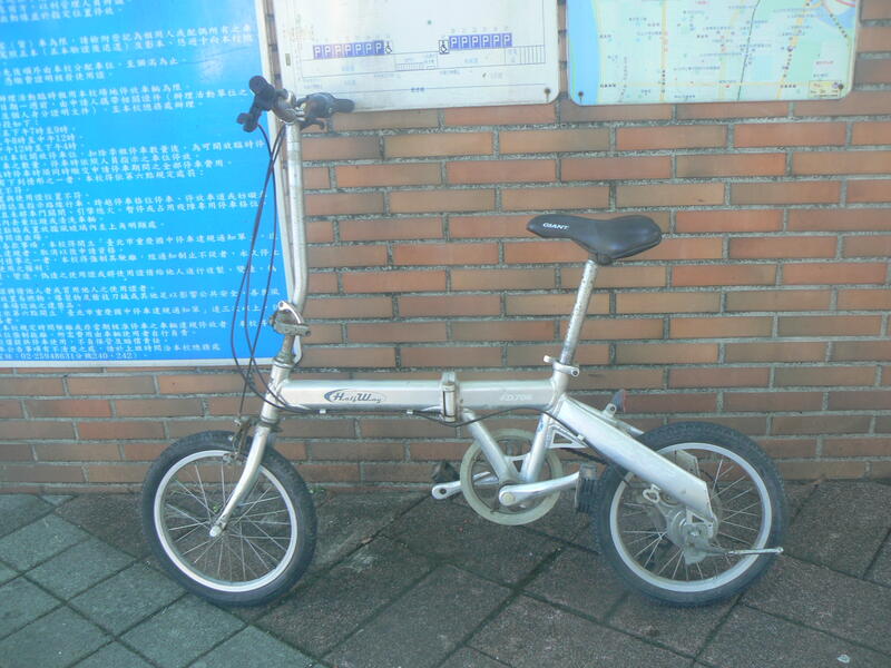 鋁合金腳踏車(16x1.75不鏽鋼絲車輪 6速 摺疊車)