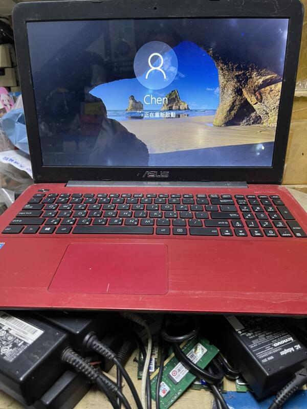 零件機ASUS華碩(NBC3龍)X555L 15.6吋 i5-5200U筆記型電腦(紅色)