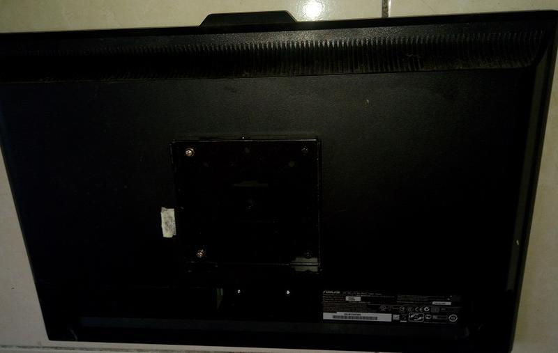 二手華碩【ASUS】VK222S 22吋寬 液晶螢幕無腳架(初步測試可以顯示歡迎面交看物) | 露天市集 | 全台最大的網路購物市集