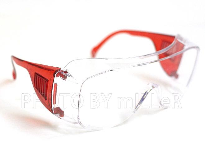 【含稅-可統編】【A011】安全眼鏡 可與近視眼鏡同時配戴 防顆噴濺 耐衝擊 包覆式