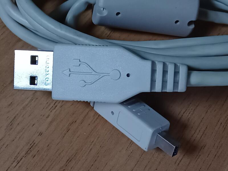 全新未用過,可能是接數位相機 MP3 早期手機的USB¡!! | 露天市集 | 全台最大的網路購物市集