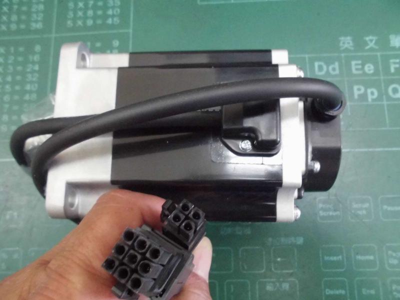(阿賢電料) FUJI ELECTRIC MODEL : GYB751D5-RG2 750W 盒裝 (NEW)