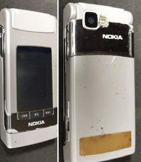 二手市面稀少NOKIA N76-1 RM-135手機(可以開機當收藏/裝飾品