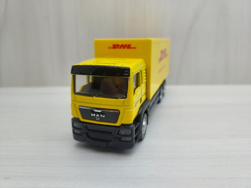 全新盒裝~1:64 ~ MAN合金車頭 DHL物流廂式貨運車 卡車模型玩具 玩具 收藏 兒童 禮物 滑行車