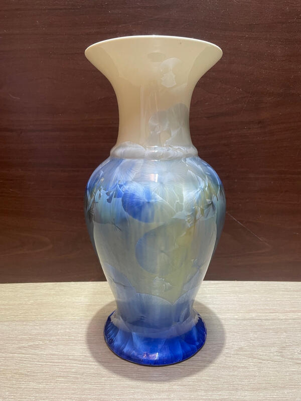 藍白結晶釉花瓶 結晶釉花瓶花瓶擺件 30公分花瓶 晶釉花瓶 結晶釉 花瓶 二手花瓶 （瓶身一側有老師惠存贈品字體）