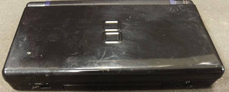 二手任天堂NDSL Nintendo DS Lite (單機售出可以開機當收藏/裝飾品)