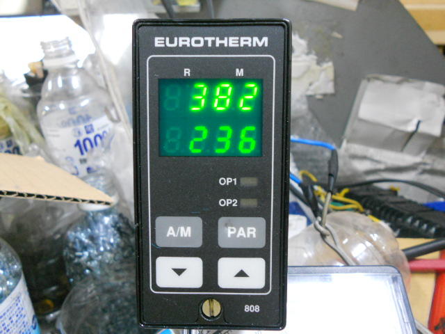 EUROTHERM 808  PID 控制器 (已售出1101223)