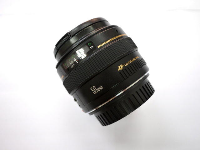 [已售出] 含保護鏡 二手品 Canon EF 50mm  f1.4 USM (歡迎台中 3C 交換折抵收購)
