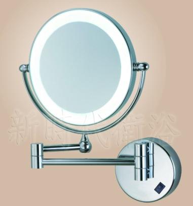 [新時代衛浴] -帶燈伸縮化妝鏡，放大鏡，一面正常一面3X放大，伸縮可轉燈鏡XHG2885