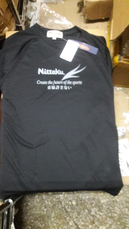 桌球孤鷹~正品Nittaku球衣~(黑色)~材質好~穿著舒適~經典款印刷新貨到!