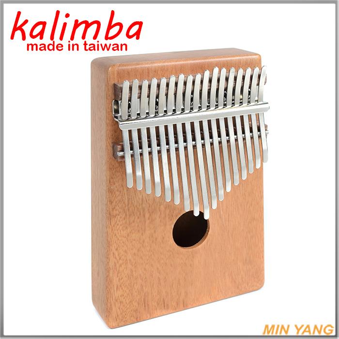 【民揚樂器】免運 卡林巴琴 kalimba 牛樟木 素面款 全單板 拇指琴 17鍵 台灣製造