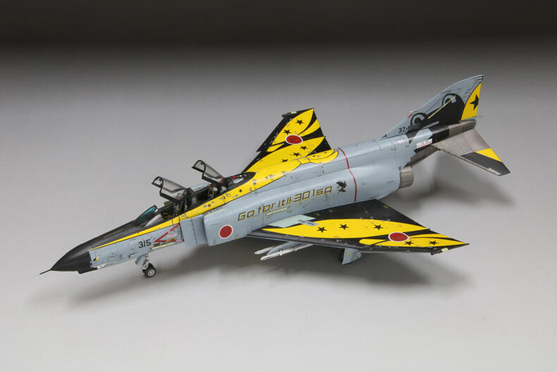 1/72航空自衛隊F-4EJ改「最後飛行紀念-黃圍巾蛙」預購