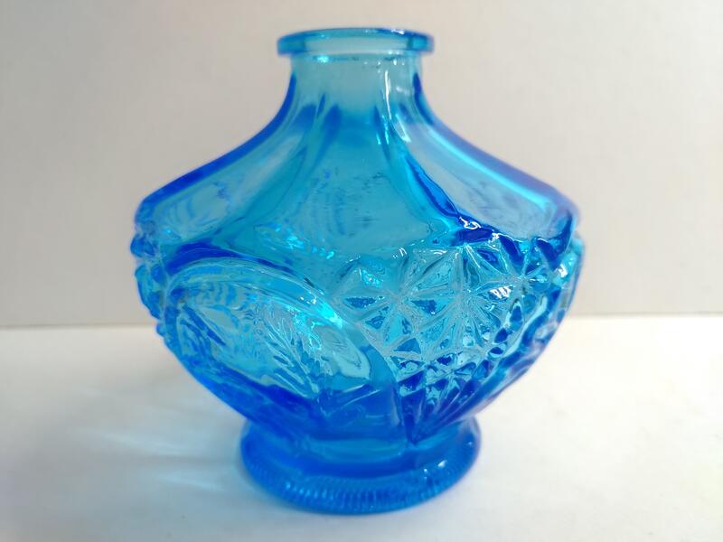 △宇宙城▽ 藍色玻璃花紋造型瓶1個花瓶早期懷舊收藏BX2 | 露天市集| 全 