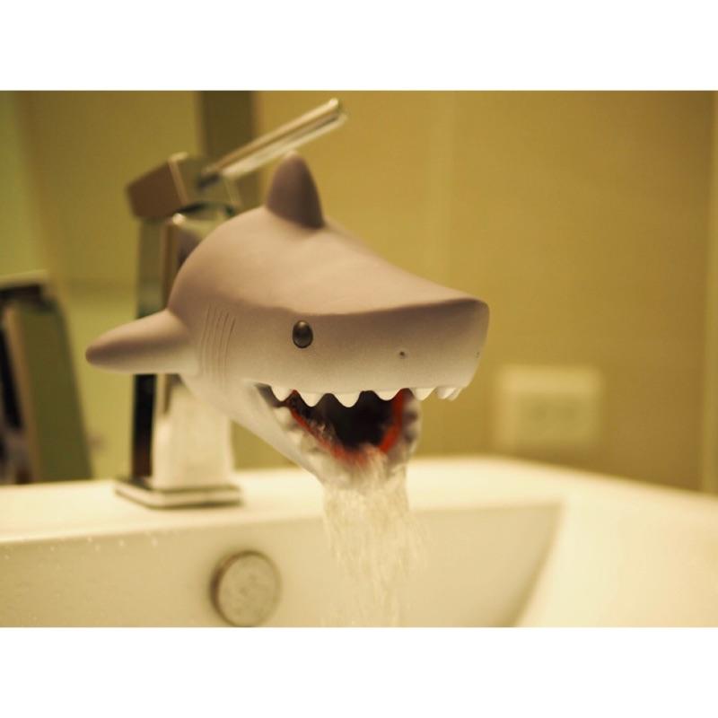 趣味鯊魚水龍頭套 玩具 動物 鯊魚 鱷魚 熊大 淋浴 兒童洗澡玩具 泳具 療癒 水龍頭延伸器