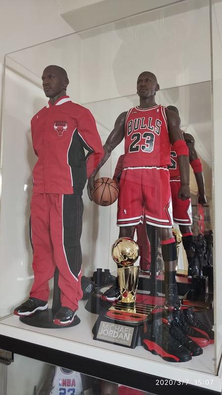 現貨 Enterbay NBA 公牛隊 Michael Jordan 1/4 可動公仔(非hot toys 3a 麥法蘭