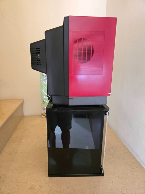 Sharp C1 日本 SHARP C1 專用電視櫃 品項非常漂亮 稀有品 電視不附帶 | 露天市集 | 全台最大的網路購物市集