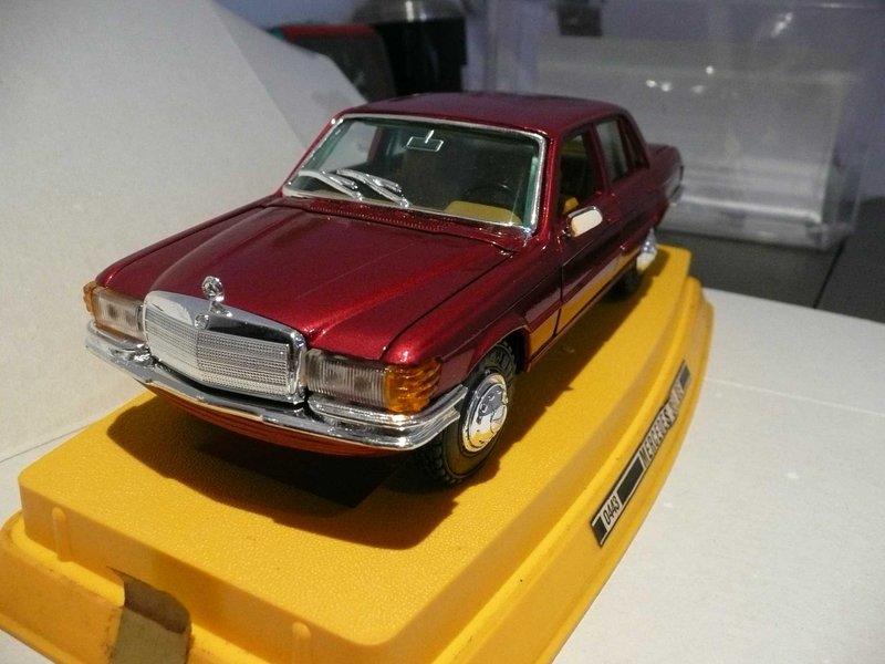模型汽車----賓士450SE----1/24比例----金屬製造----收藏30年以上