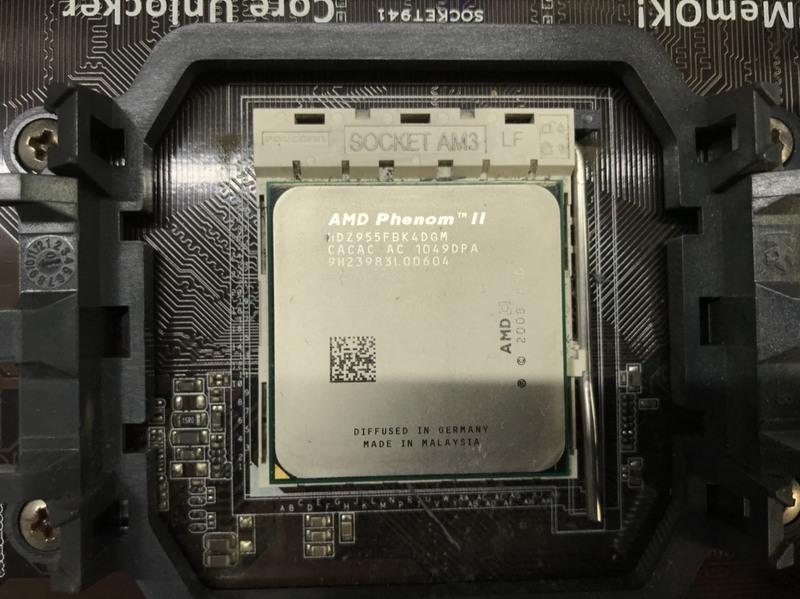 售 K10(AM3) AMD Phenom II X4 955 (HDZ955FBK4DGM) 125瓦+M4A87TD