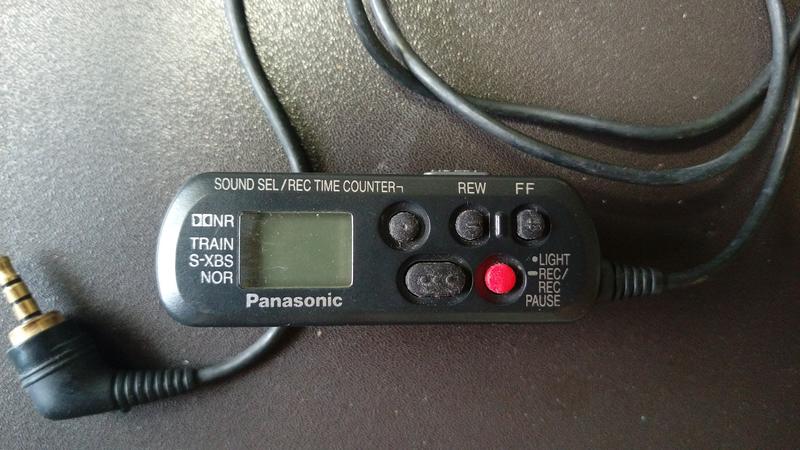 Panasonic用於隨身聽音響等/液晶顯示線控器 沒附耳機 不附鈕扣電池
