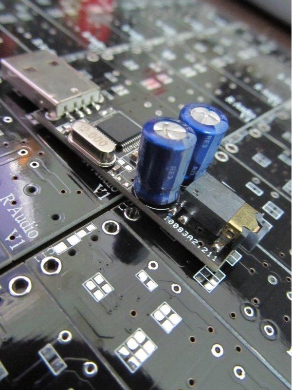 [R Plus]台灣製造 USB DAC ELNA電容  隨插即用 耳擴入門 PCM2706 PCM2704可參考