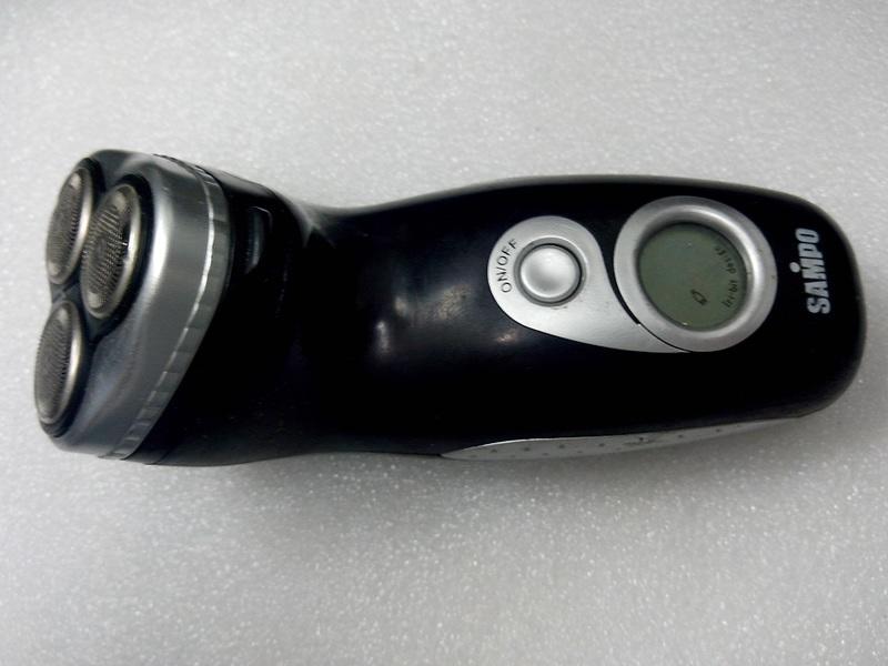 二手SAMPO 聲寶 EA-Z811L 電動刮鬍(當測試報帳機)