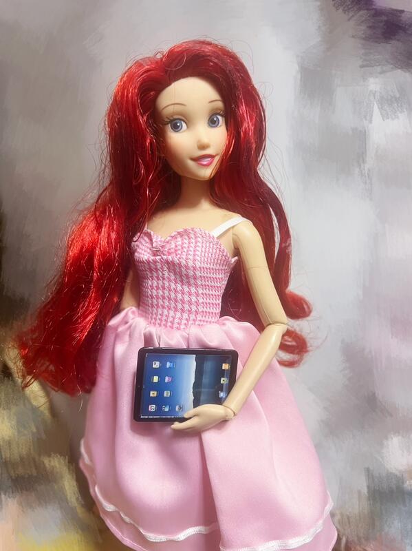 芭比 小布 莉卡配件 平板 平板電腦 迷你模型 袖珍 蘋果 模型 食玩 家家酒 licca blythe
