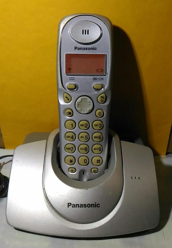 國際牌 Panasonic KX-TG1110 KX-TG1109  數位無線電話機 線20元