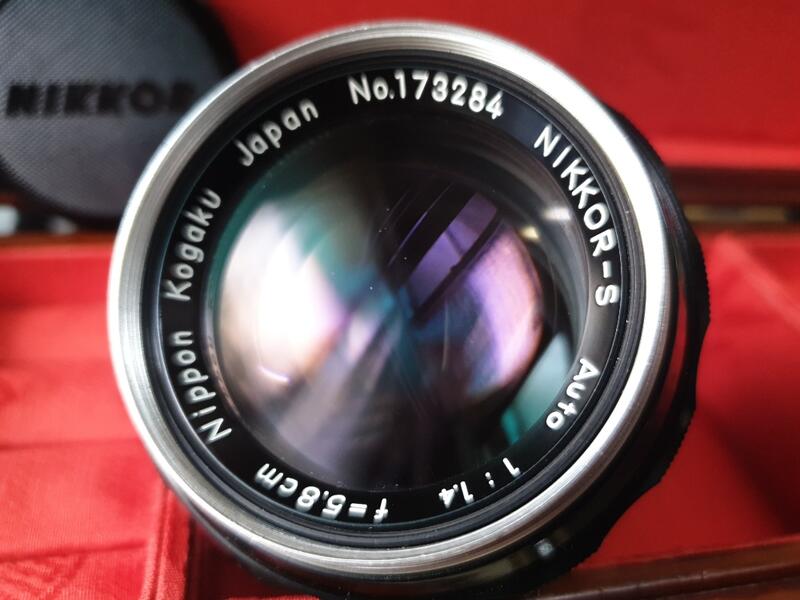 Nikon-S  Nippon Kogaku Auto 5.8cm F1.4 經典人像鏡（附遮光罩及Nikon 保護鏡）