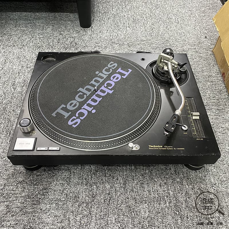 Technics SL-1200 mk6 1台