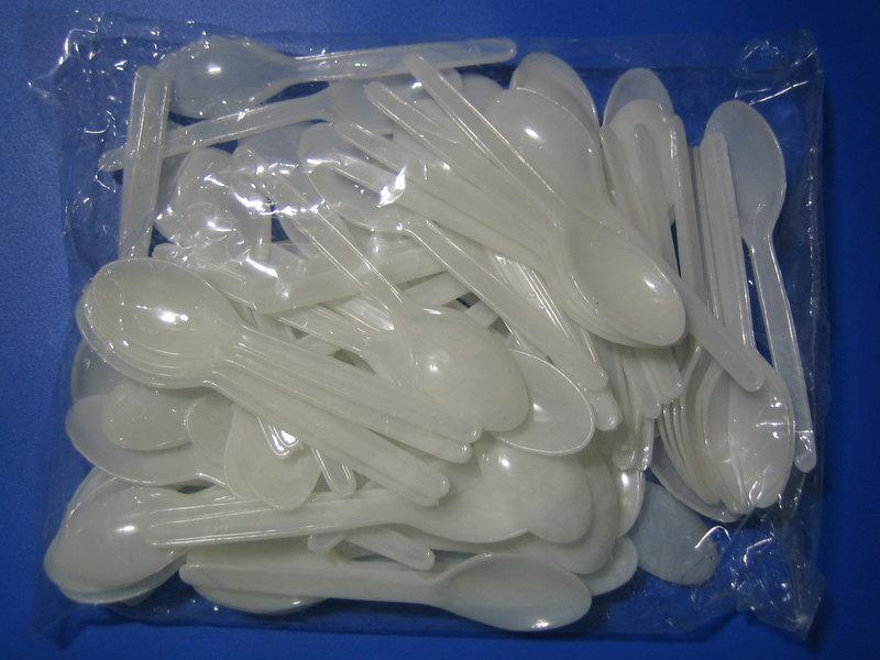 衛生免洗塑膠湯匙 小茶匙 (每包100支/25元)