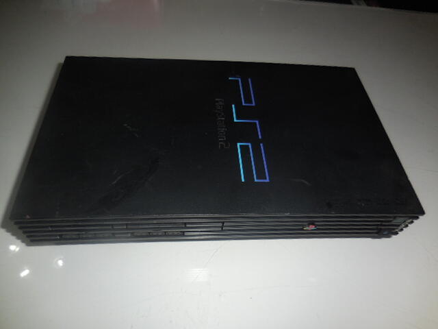 PlayStation 2 遊戲主機~型號SCPH-30001 R  (故障品)<零件機..售出不退> <8>