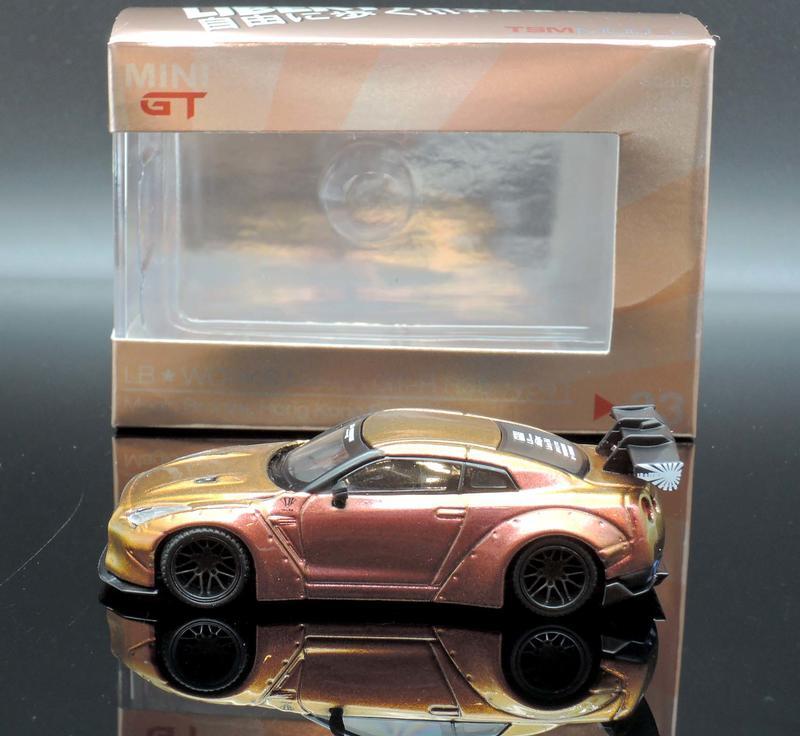 M.A.S.H】現貨出清價Mini GT 1/64 Nissan GT-R R35 LB 香港玩具節限定