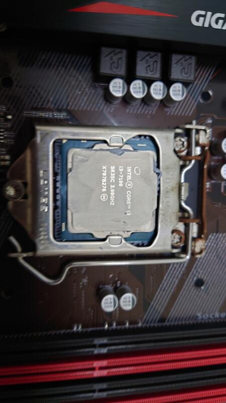 Intel CPU CORE I3-7100+Gigabyte GA-B250M GAMING 3