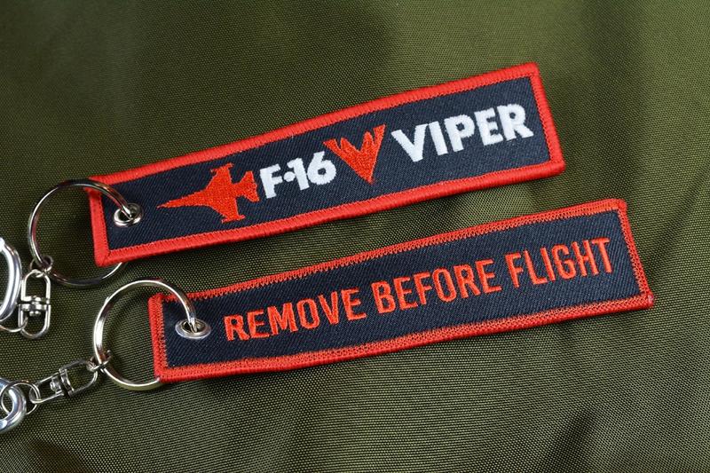 鐵鳥迷*現貨超商*空軍F-16V VIPER鑰匙圈(白字夜光)
