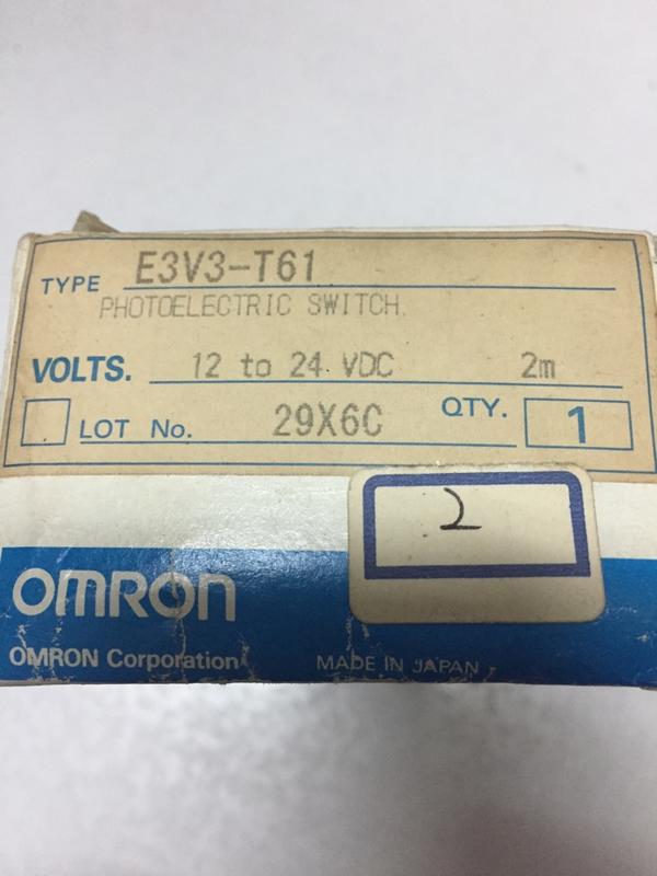 出清 全新 Omron E3V3-T61