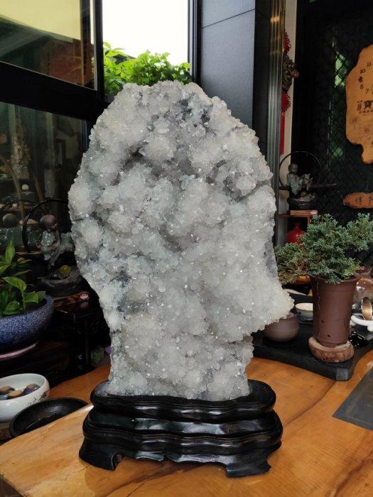 [台南寶麗古典傢俱藝品館]~白水晶花礦石~能量超強~千年水晶結晶漂亮~長33寬17高48公分~重18公斤  