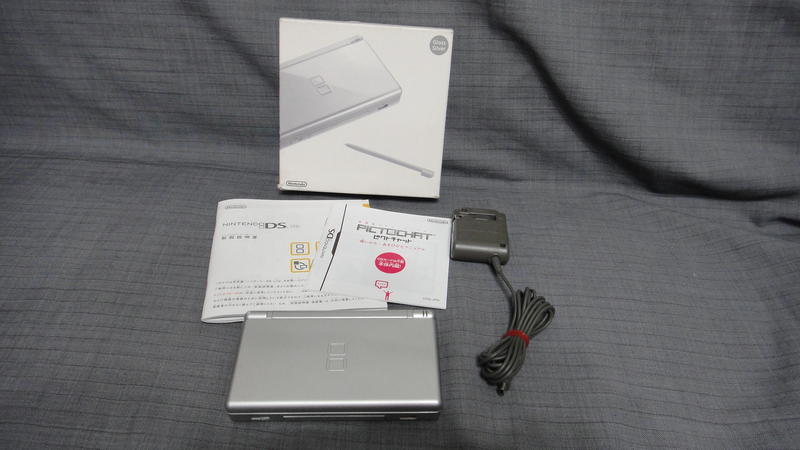 Nintendo DS Lite NDSL  有盒書