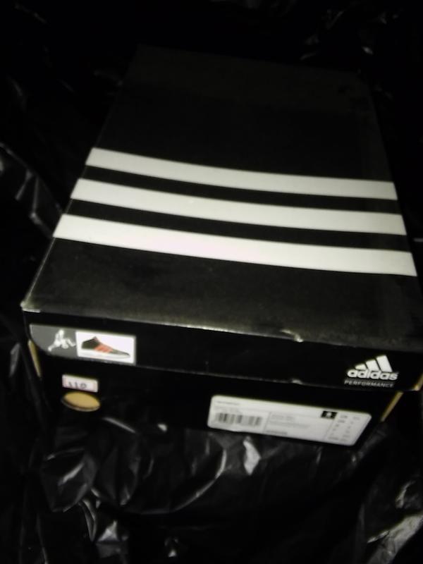 《2013對講》adidas #8.5 (110) 黑底白線字空鞋盒/久置有灰塵