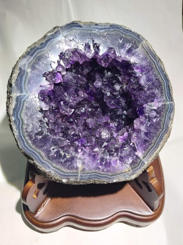 原皮 烏拉圭 紫晶洞 紫水晶洞 2.4公斤 小圓洞  帶瑪瑙線 瑪瑙邊 砲彈型