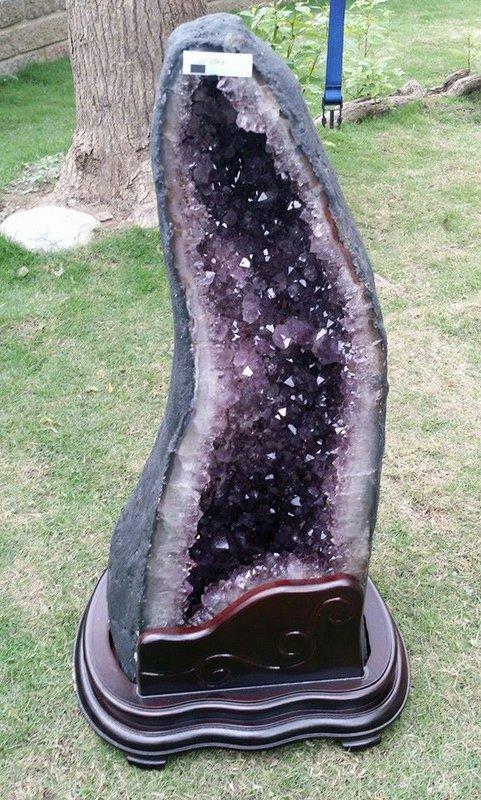 巴西紫水晶洞 27.15公斤 超漂亮 精品級