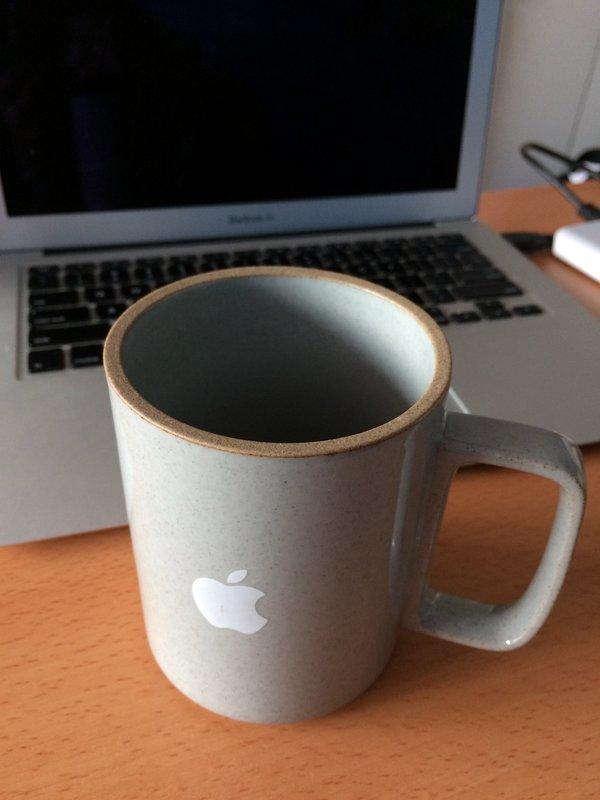 Apple x Hasami Porcelain 蘋果窯燒馬克杯 全新 購自加州蘋果總部 - 優雅灰(大)
