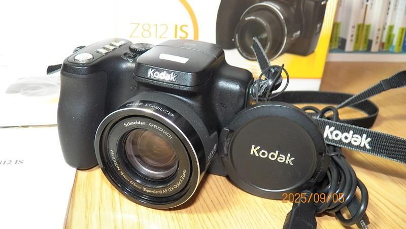 KODAK EasyShare Z812 IS 12倍光學變焦, 德國SCHNEIDER鏡頭, 820萬畫素數位相機