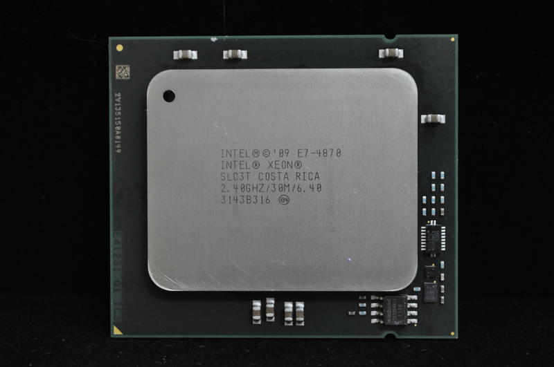 (庫存) Intel XEON E7-4870 伺服器 CPU 10核20執行緒正式版(1567 2.4G 30M快取)
