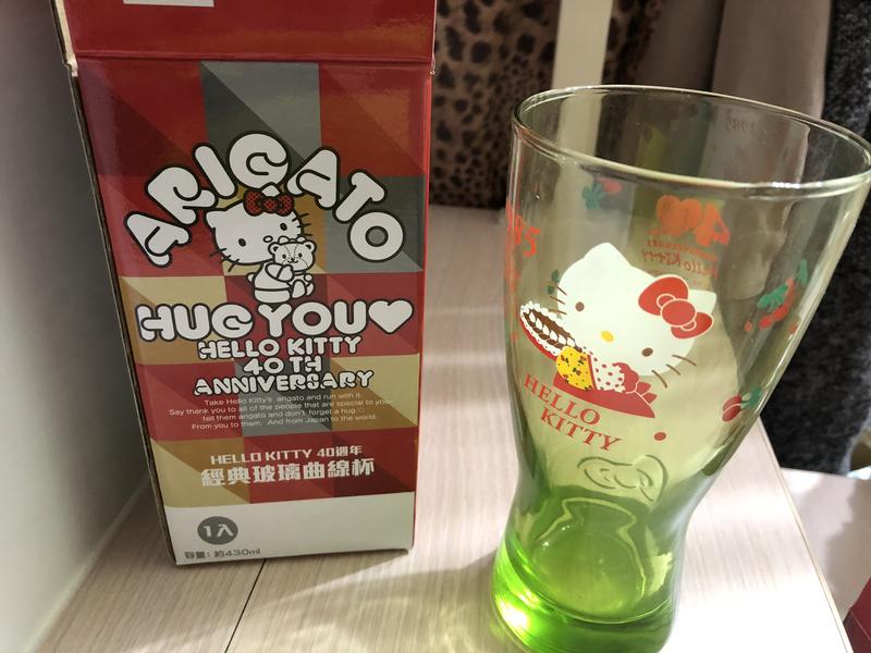 [大掃除出清]Hello Kitty 40週年 經典玻璃曲線杯  共兩款