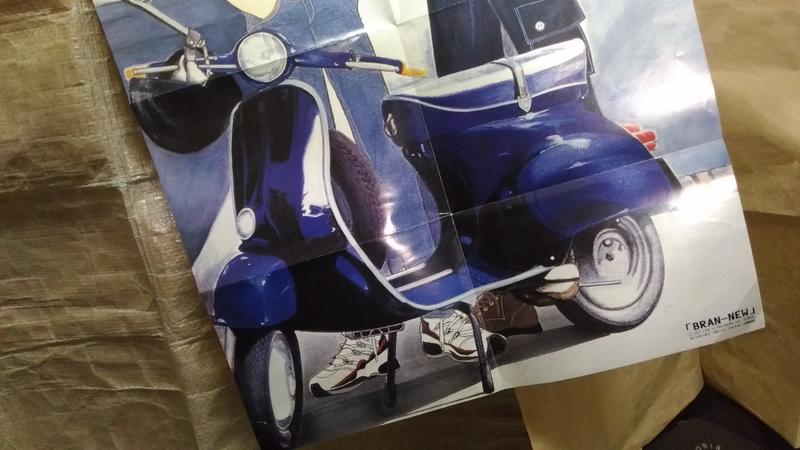 機車史關係文獻：Vespa偉士牌S150 S90鴨母車大張海報。BRAN-NEW漫畫白冷社東立出版社《焦點少女》1998