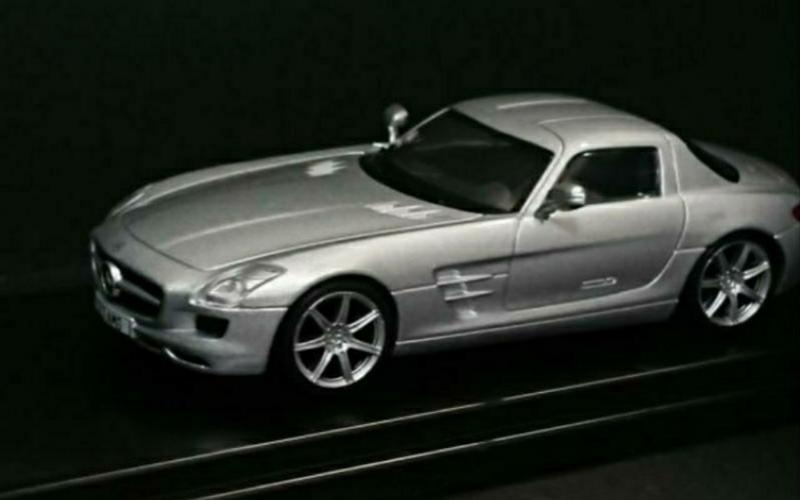 【經典車坊】1/43 Mercedes-Benz SLS AMG 超跑模型 by DeAgostini 附展示盒